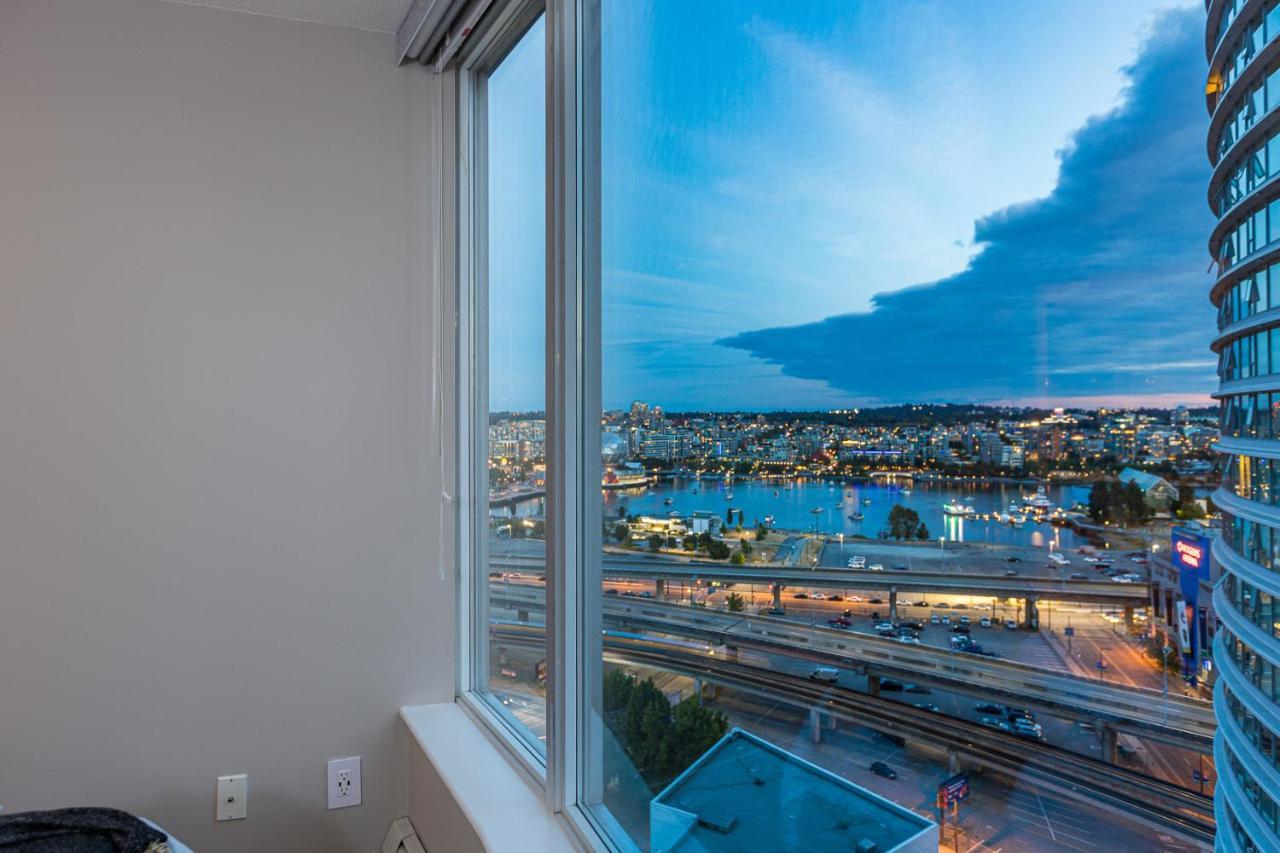 Condo In Downtown Vancouver - Near Rogers Arena Luaran gambar